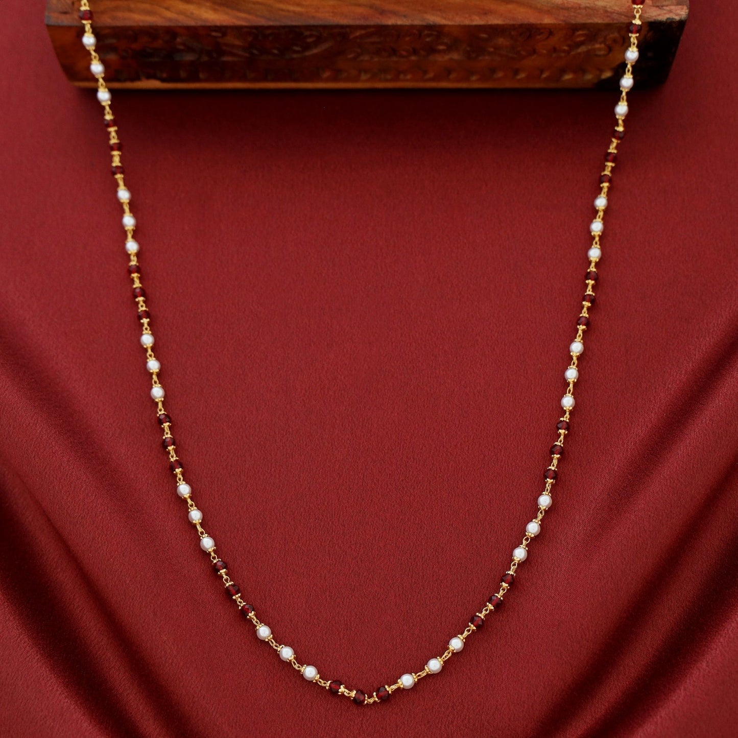 Pearl Beaded Neckpiece